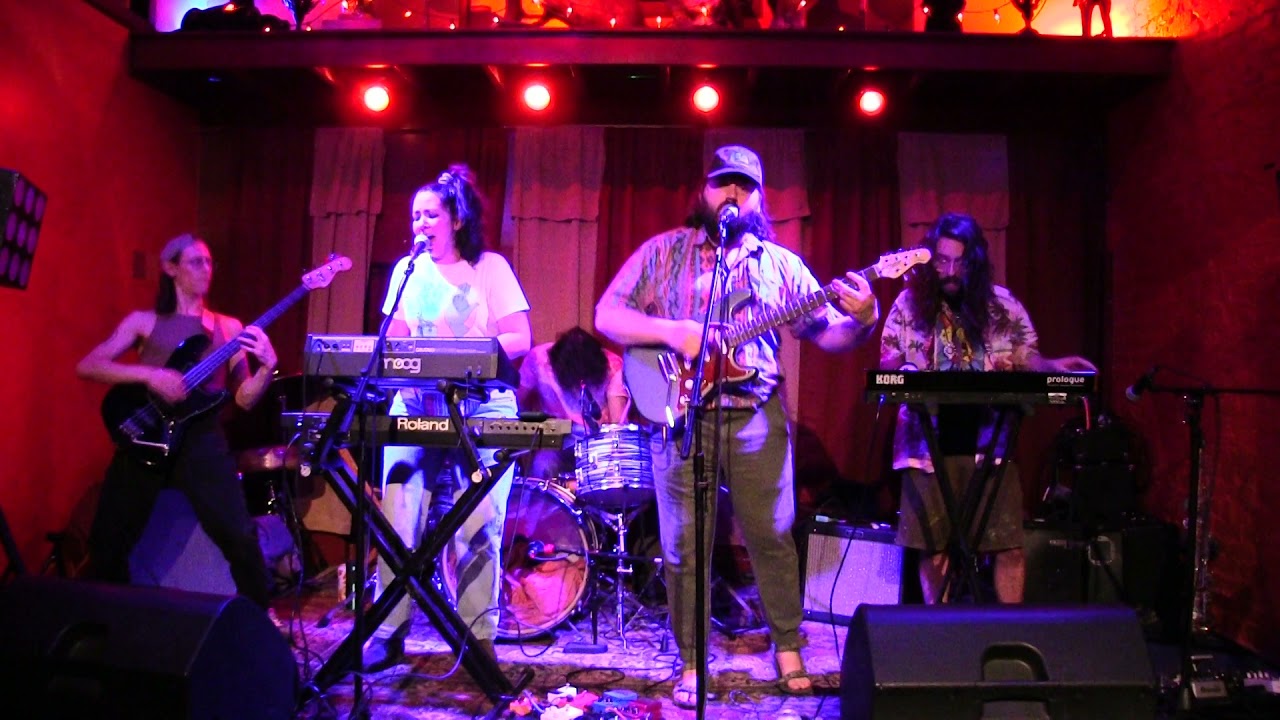 The Curls : Chicago band @ The Flicker  2/16/22