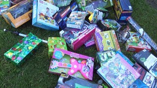 A LOT PRESENTS FOR KIDS! A LOT OF TOYS