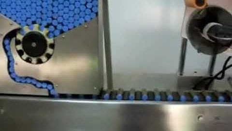 Oral vial bottle loading tank horizontal high speed roller conveyor labeling machine