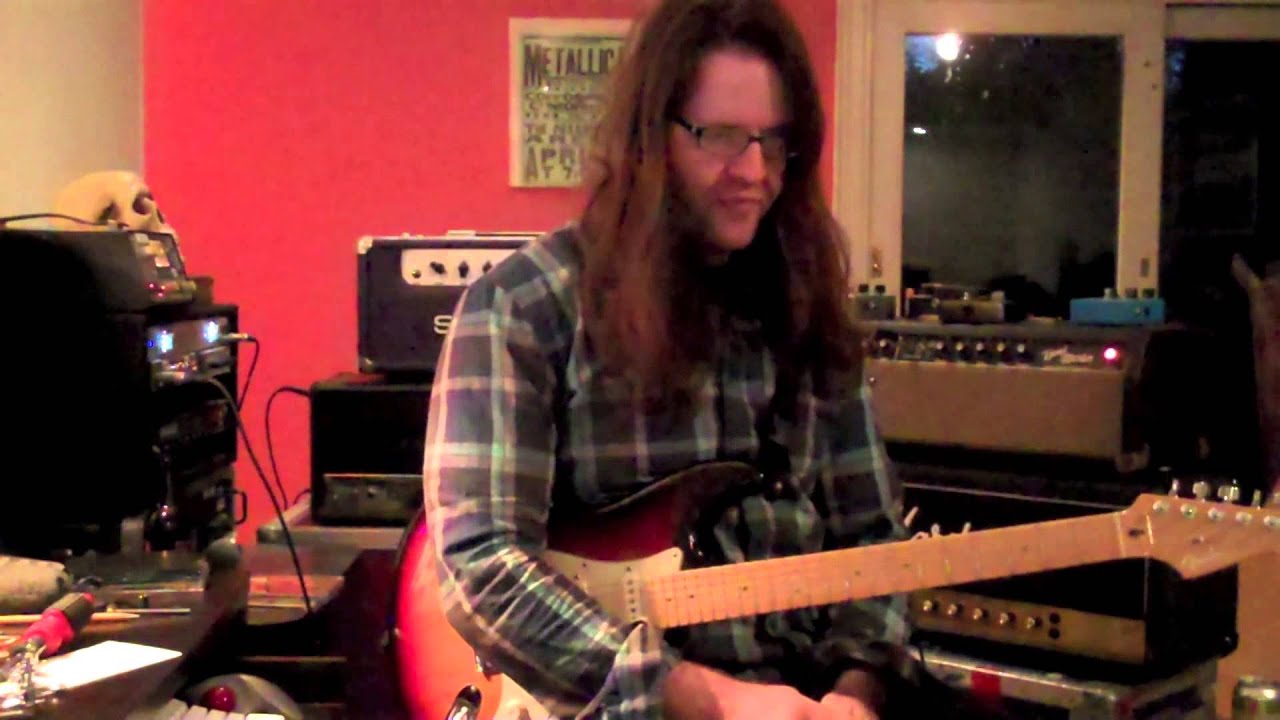 Electro Harmonix Freeze Pedal Review - YouTube