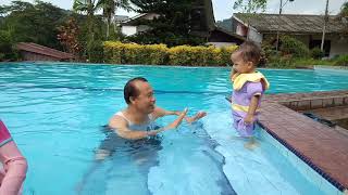 Inul renang dengan Abi