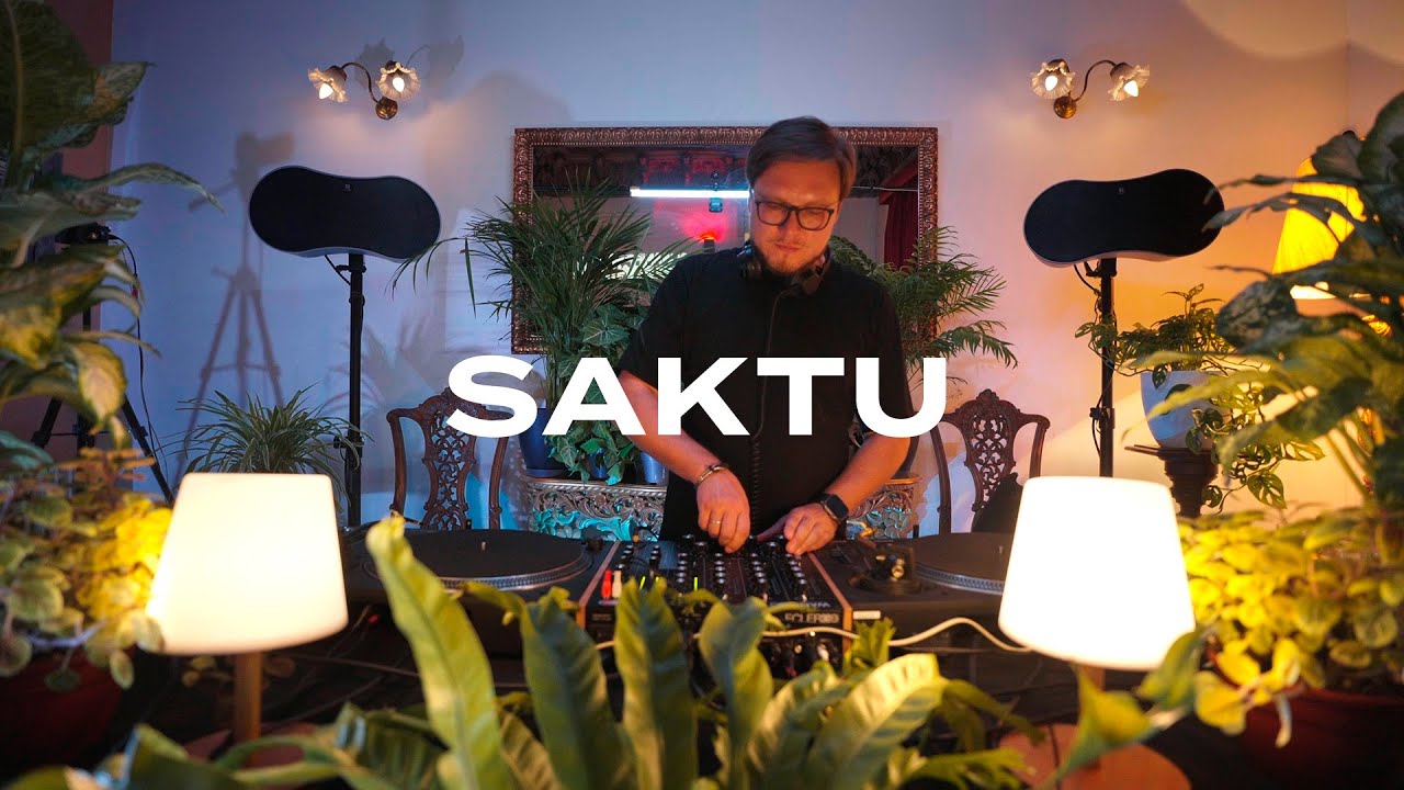 Minimal house tracks with plants by @saktu-music  Dj Set at Mansion, Barcelona