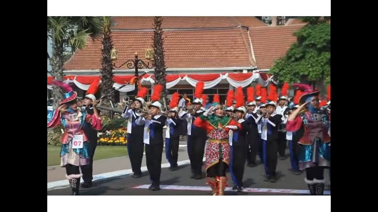 Drumband SDN 1 Beji Tuban - Saat start Lomba drumband sumpah pemuda cup 2018