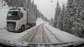 Strada dal Lago di Misurina verso Belluno passando per Auronzo, sotto una bella nevicata