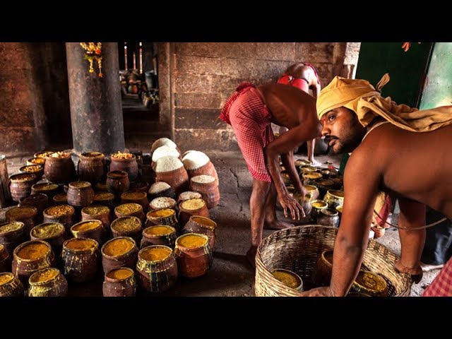 Ananda Bazar: Once in a Life Time Experience |  Jagannath Temple, Puri, Odisha, India