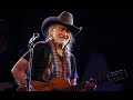 Capture de la vidéo Willie Nelson Shares How And When He Became A Musician In An Intimate Conversation With Dan Rather