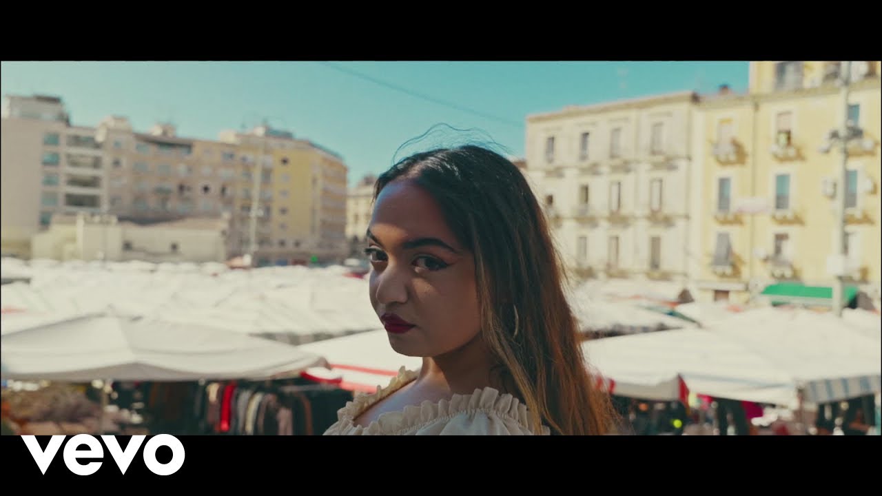 Guarda IDDA - GIARA (Official Video) su YouTube Guarda IDDA - GIARA (Official Video) su YouTube