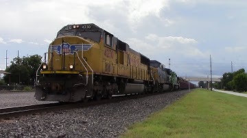 Railfanning Rosenberg, TX 8/30/14 pt 1 (Feat a CITX SD40-2)