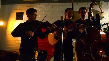 The Bikini Brothers - Jesus Hits Like An Atom Bomb (Live @ Linko Pizzabar 20.03.2016)