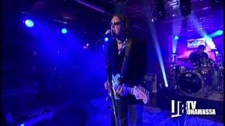 Watch Joe Bonamassa I Dont Live Anywhere video