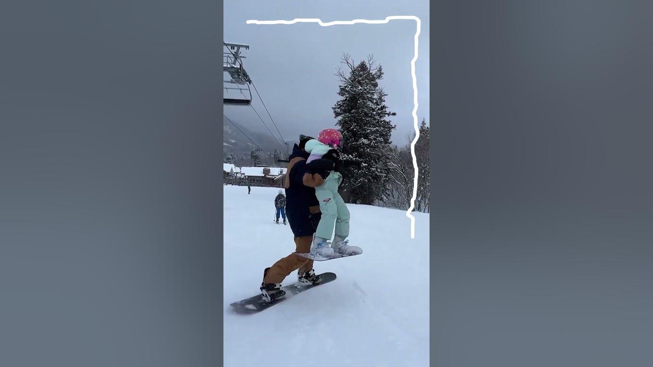 SNOWBOARDiNG TRiCKS WITH DAD!! 🏂 Adley going off jumps & rails for the