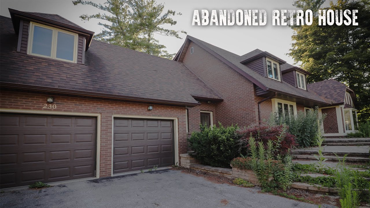 Abandoned 1980s Retro House - YouTube