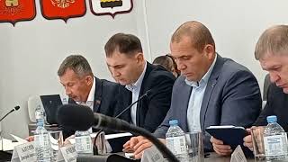 Сенатор, депутаты и мэр буквально заставляют руководителей мусорного полигона услышать новороссийцев