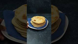 This pita bread recipe is really quick and easy | Roshelles Test Kitchen