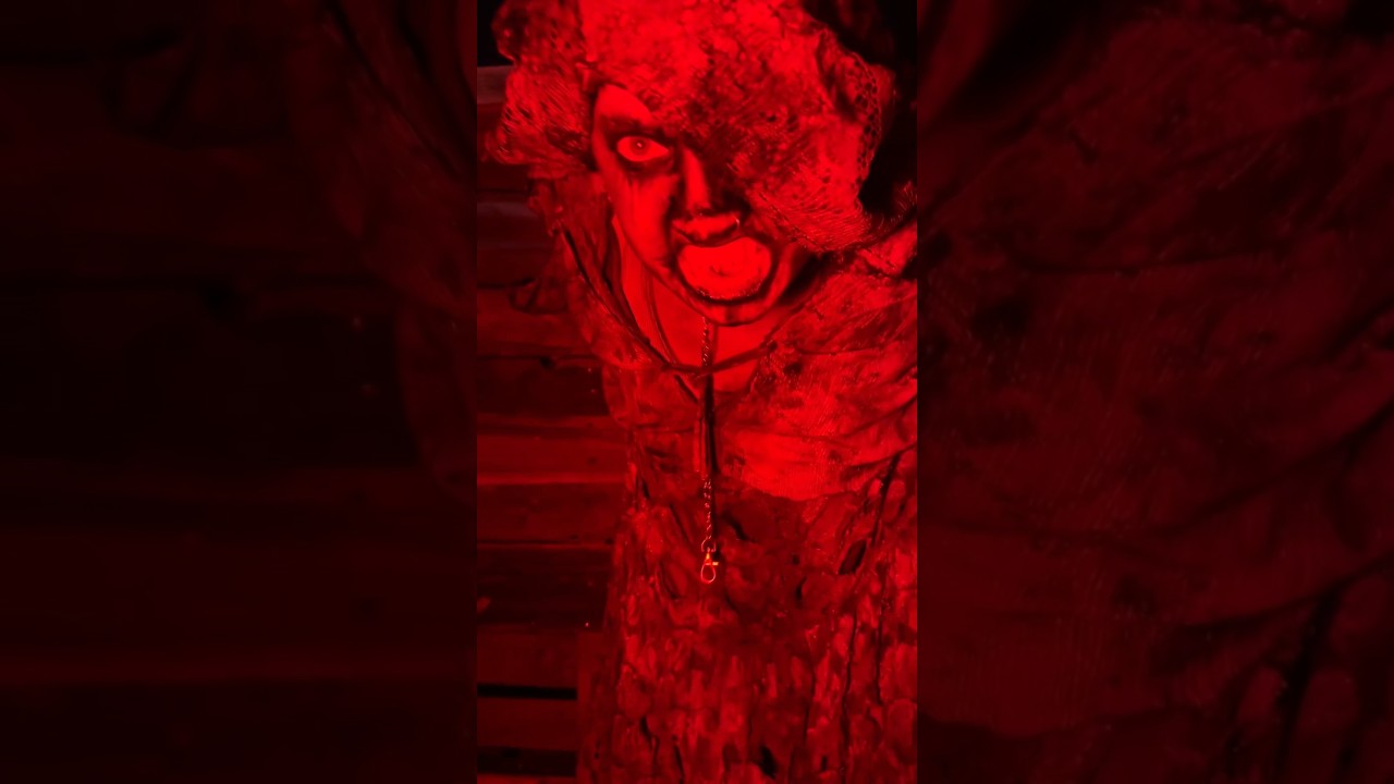 ULTRA EASY jump scare Halloween #shorts #halloween2022 #halloween