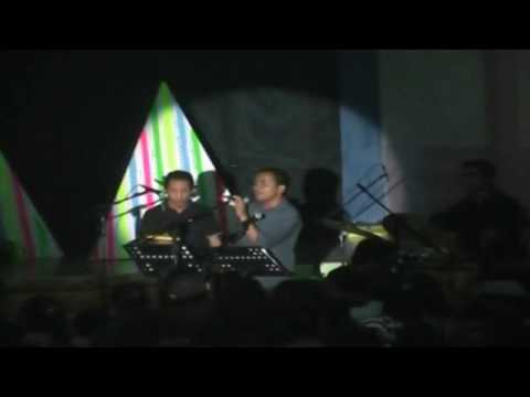 Akustik All Ledalero tampil di aula Bhaktyarsa (2013)