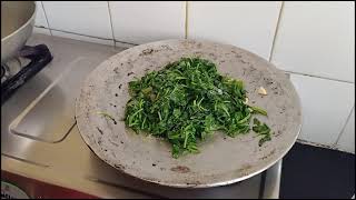 मेथीची भाजी बनवण्याची सोपी पद्धत | Methi chi Bhaji Simple Recipe | Ashas food factory