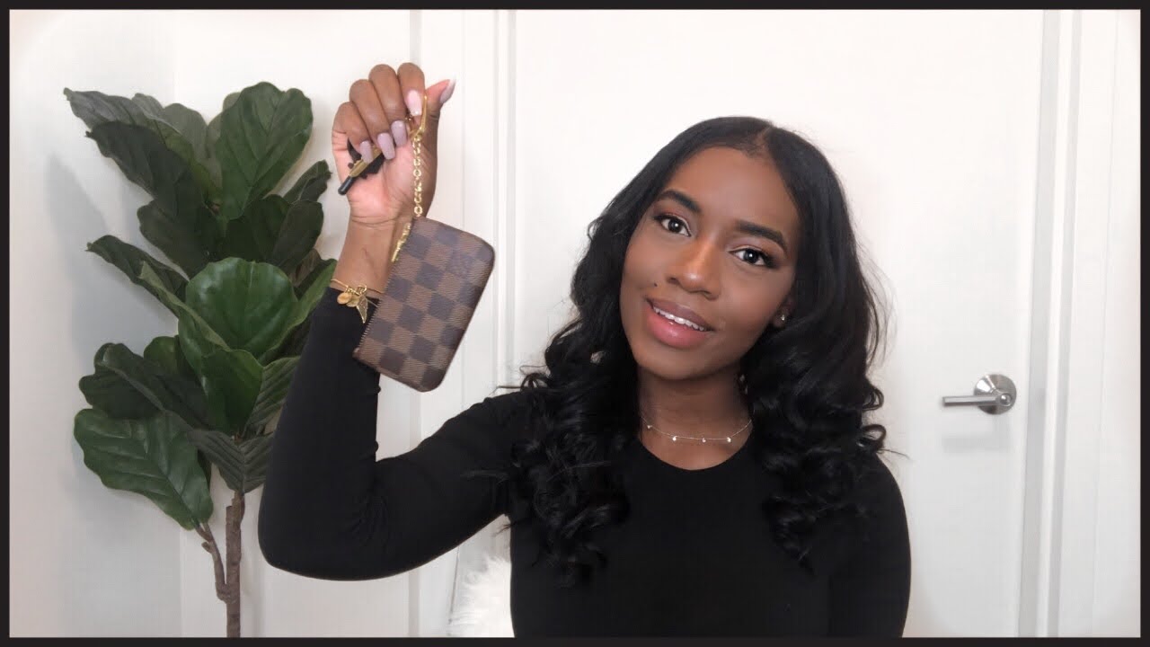 Louis Vuitton Key Pouch/Cles Review - YouTube