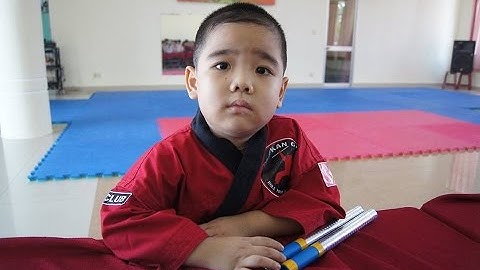 côn nhị khúc | Nunchaku kid | Nhóc múa côn | Gia Huy 5 tuổi | 쌍절곤 |   雙截棍 | Нунчаку