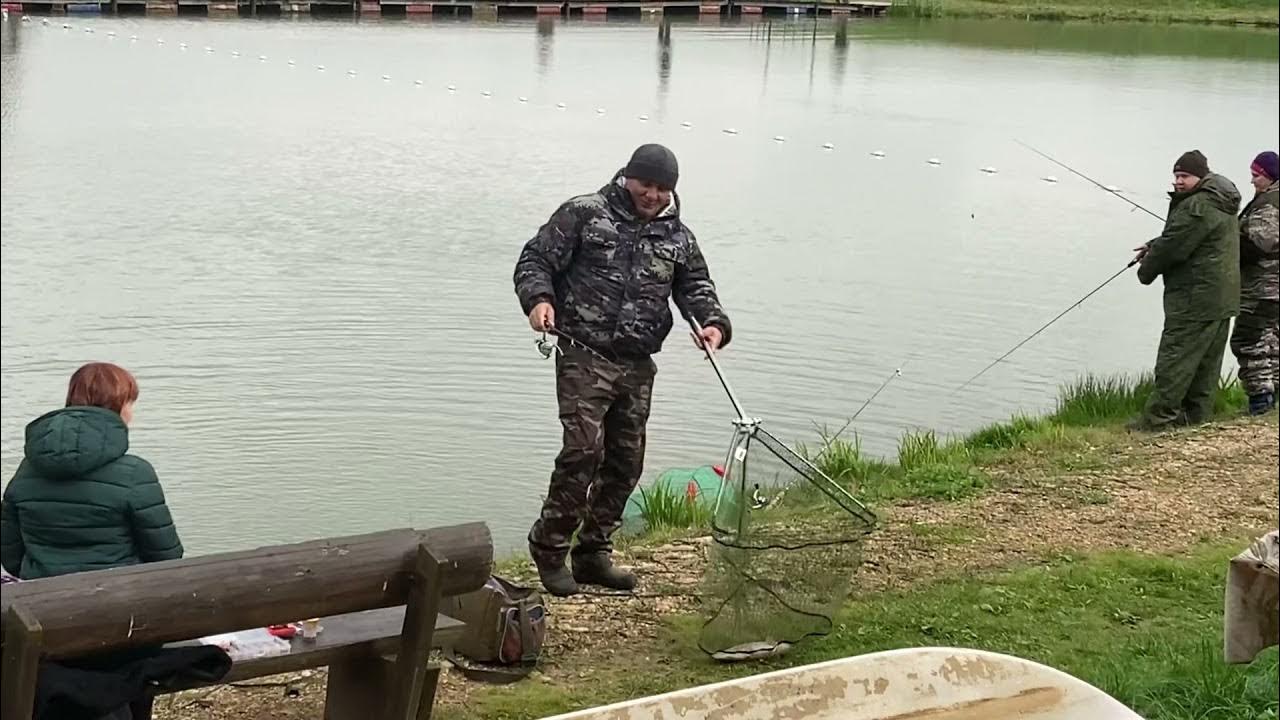 Рыбалка в разных странах передача. Глухозимье на реке. Троицкая вихляйка рыбалка. Савельево рыбалка. Чернушенко рыбалка.