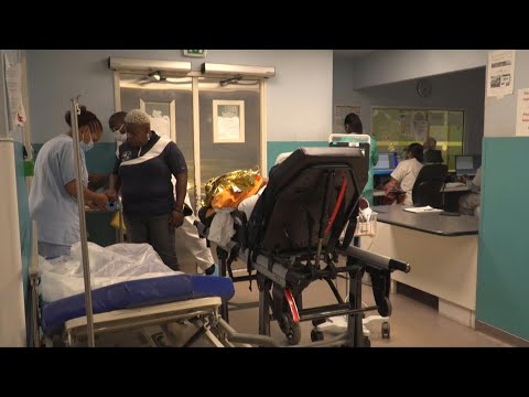 Guadeloupe: en pénurie de personnel, le CHU limite l'accès aux urgences | AFP