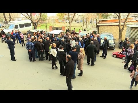 14.03.2017 რუსთავის მერი დავით ჯიქია მე-12 და მე-19 მიკრორაიონის მცხოვრებლებს შეხვდა