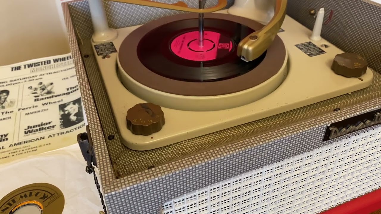 The Kinks - I'm Not Like Everybody Else - UK Pye Records First Issue 1966