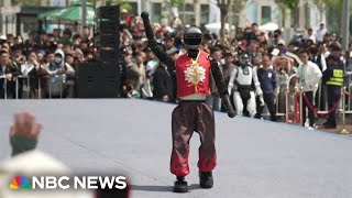 Humanoid robots run a Chinese half-marathon alongside human competitors