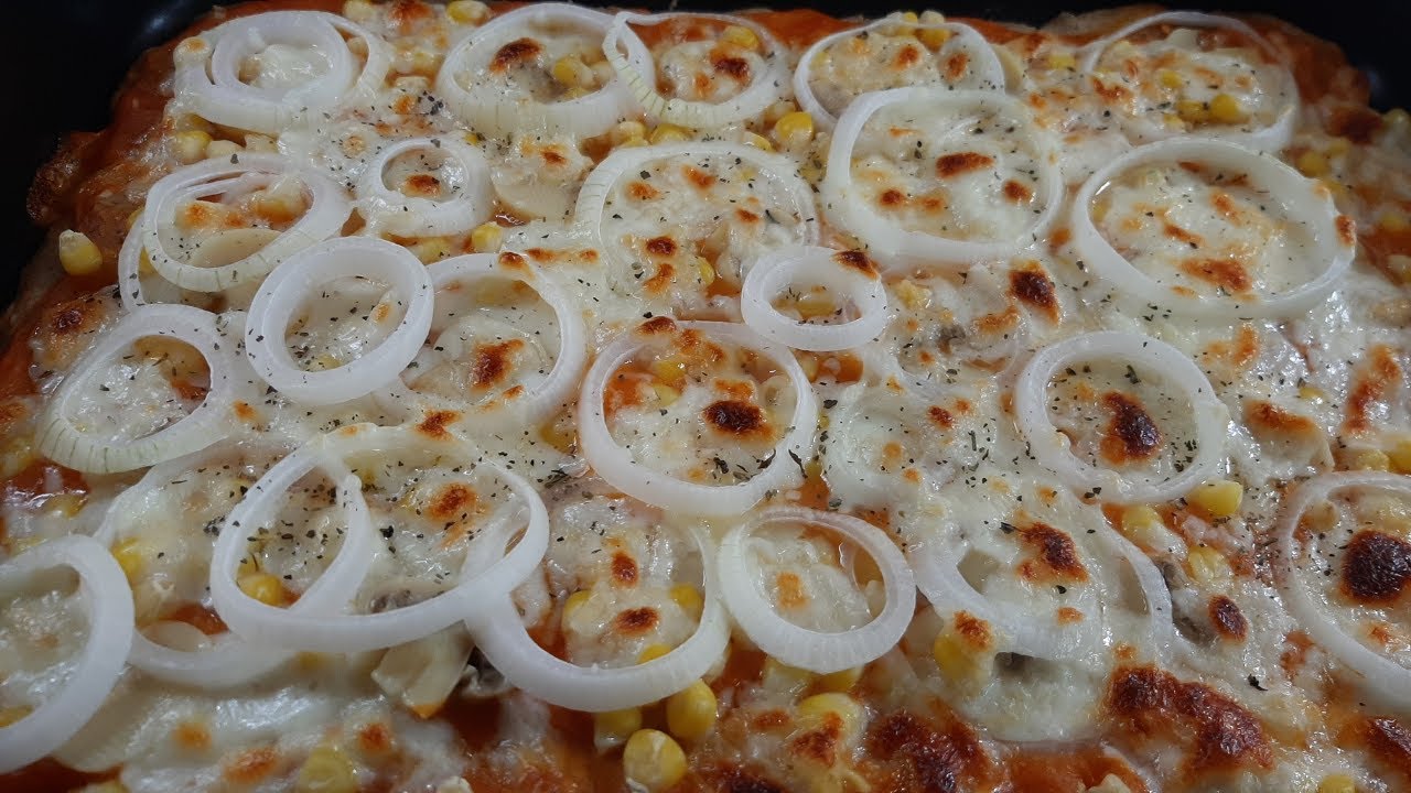 Healthy pizza with barley flour| Great for diet|بيتزا بعجينة الشعير صحيّة ومناسبة للدايت