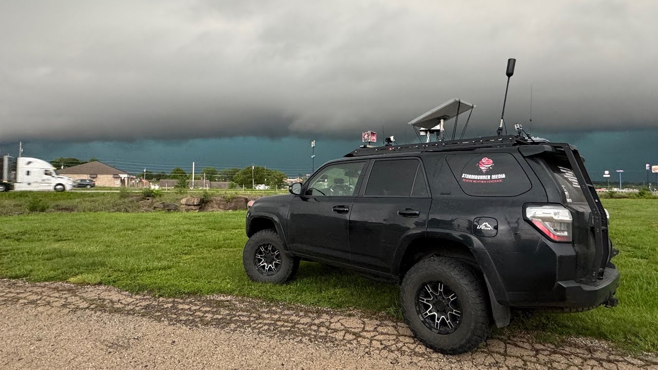 Missouri Severe Storms (5/8/24) - (Live Storm Chase Archive) - YouTube
