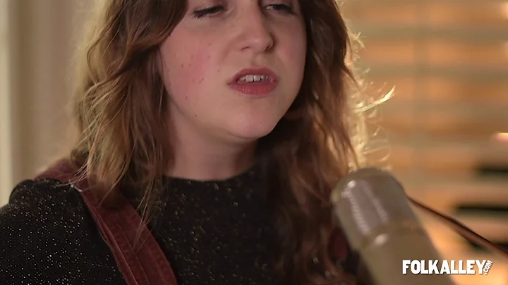 Folk Alley Sessions at 30A: Caroline Spence - Sit ...