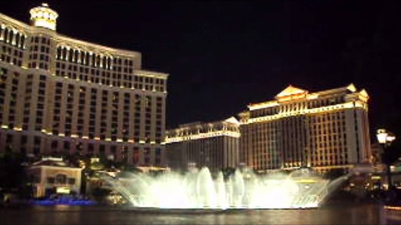Las Vegas Bellagio Fountain Show Fly Me To The Moon (In Other Words
