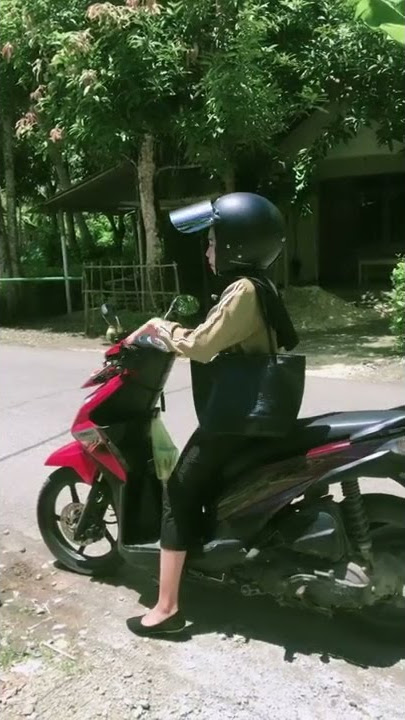 VIDEOIN PACAR MAU BERANGKAT KERJA | HALU STORY #shorts  #storyhalu #storyig #storywa