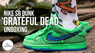 SEE BEARS - Nike SB Dunk Low 'Grateful Dead' Sneaker SEE BEARS - Nike SB Dunk Low 'Grateful Dead' Sneaker