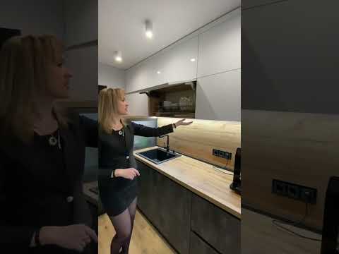 Кухонный гарнитур с фасадами Eterno и AGT