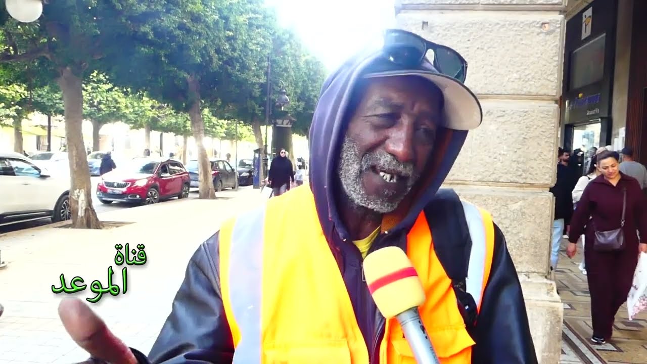 مانيش قادر نشري كعبة تفاح ، هاني نخبي بالكعبة فوشيك حتى لنهار العيد نعطيهم لولدي باش يلعب مع الصغار