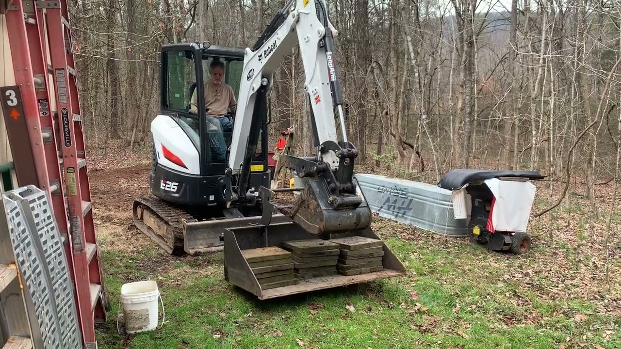 Bobcat E26 With Blade Buddy - IMG 8810