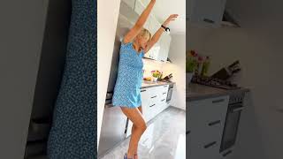 @Divaangellife #Shortdress #Divaangellife #Heels #Stretching #Longlegs #Woman #Shortvideos