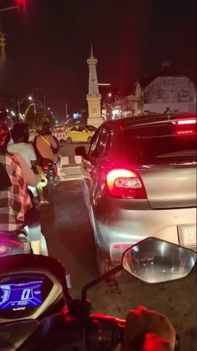 Tugu Yogyakarta #youtubeshorts #healing #jalanjalan #jalan #yogyakarta #semangat #malam #naik #motor