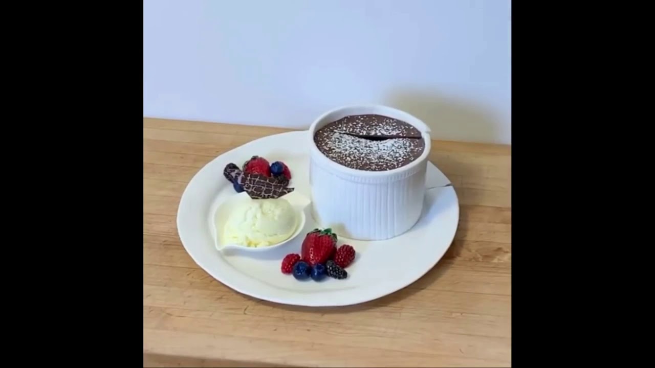 Amazing Creative Desserts;Creative and Talented Pastry Chef