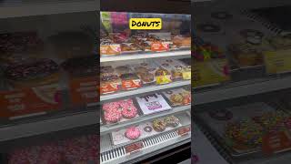 Dunkin ke donuts khale re babu😝 #ytshorts #shorts #donuts #food #foodie