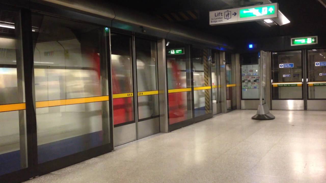 Jubilee Line 1996TS Departing London Bridge (With a Whistle)