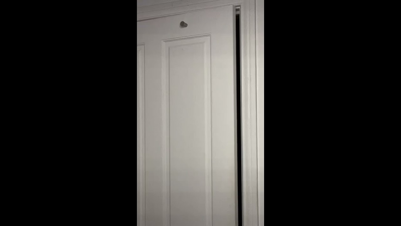  Pov You Accidentally Walk In On Your Friends Sister While He S Not Home Shorts Tiktok Aviakbar