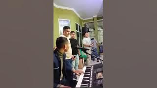 Keren suaranya! kolaborasi dengan @romiroso2218 Penyanyi viral asal Manado yg punya suara unik
