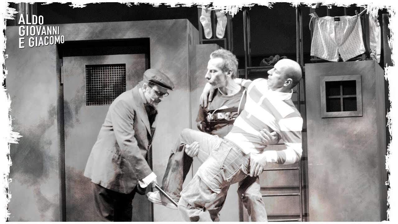 Bungee Jumping (Integrale) - Anplagghed | Aldo Giovanni e Giacomo