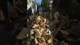 Odun Kırma Baltayla