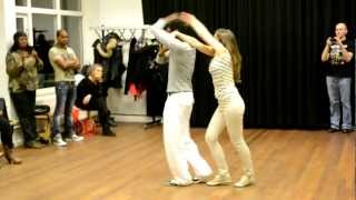 Video thumbnail of "Salsa lessen Cubaanse Salsa( Casino Dance bij Sabor de Cuba)"