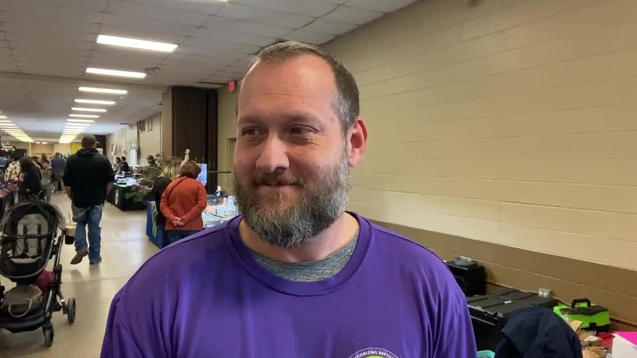 WebXtra: Longview Exhibit Center hosts HERPS Reptile Expo - YouTube