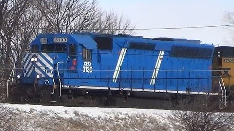 SD40M-2 Leaser Leads CSX Train