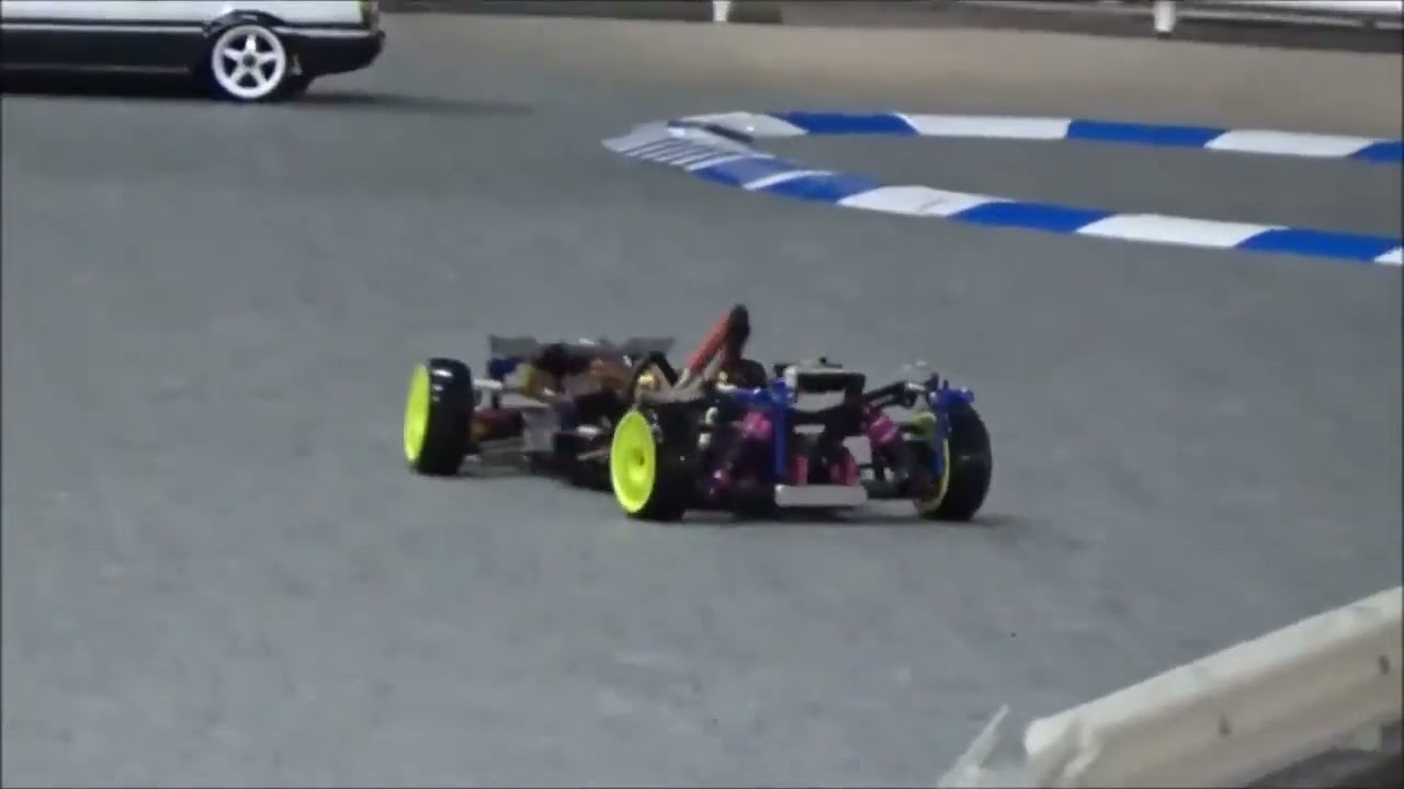 RC DRIFT SAKURA XI Sport Custom RWD Drifting in Circuit (2015/07